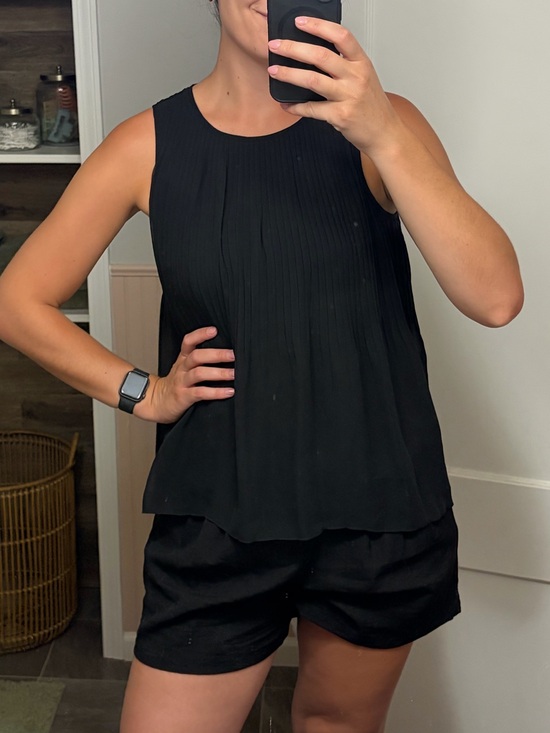 Apt. 9 Tops - Sleeveless Black Pleated Tank Top